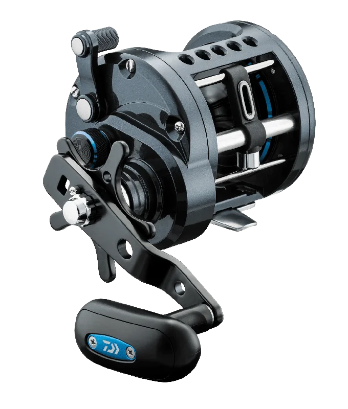 Fishing reels with strong spool-Daiwa - Saltist LW Conventional Reel